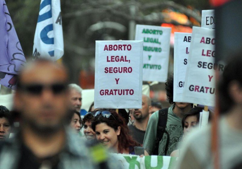 Más de mil firmas para evitar el veto a ley de Aborto No Punible