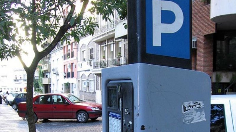 Se aprobó la ley que convierte a la Ciudad en un gran estacionamiento