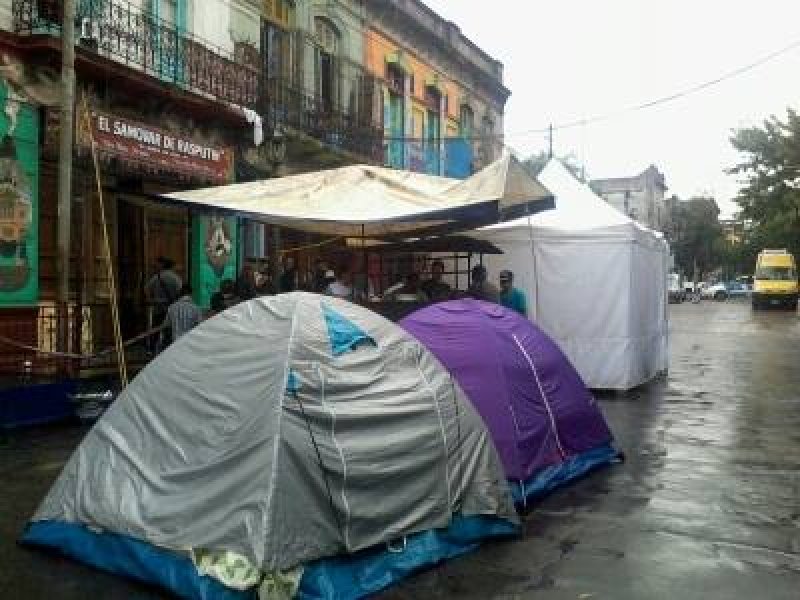 Incendio y resistencia en Caminito