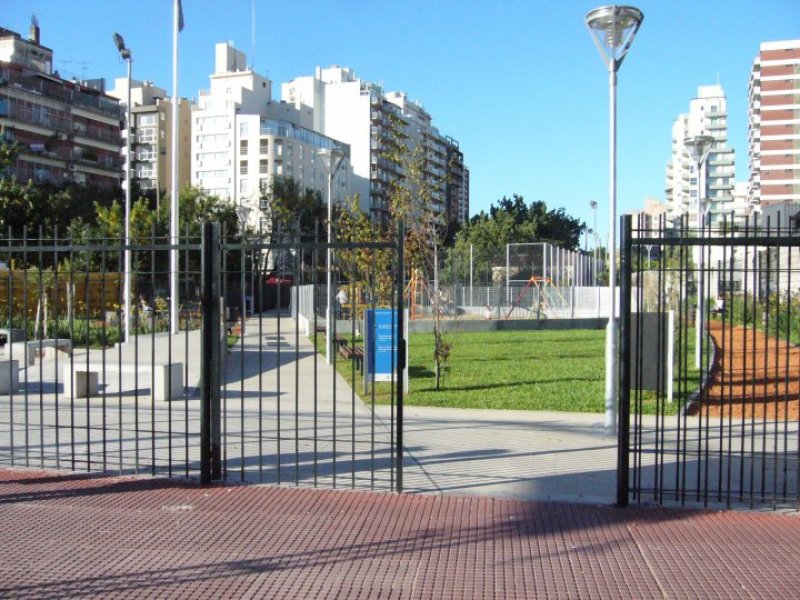 Un niño se electrocutó en una plaza de Villa Urquiza