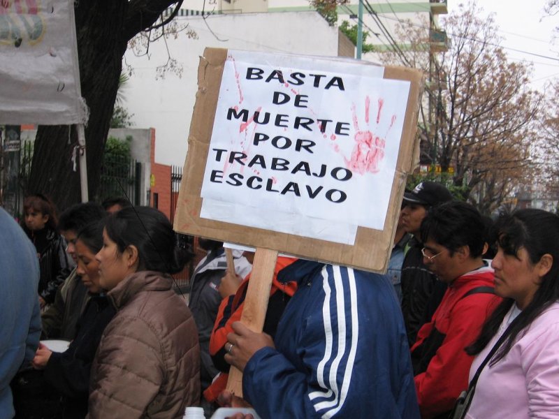 Marcha a la Subsecretaría de Trabajo porteña contra el trabajo esclavo