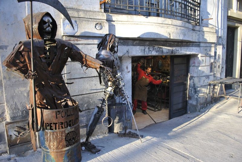 El herrero artista de La Boca