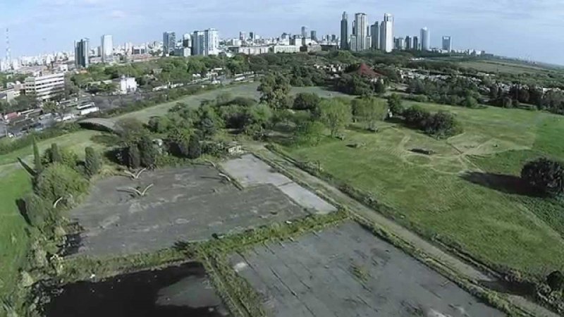 Planean construir torres en la ex Ciudad Deportiva de Boca