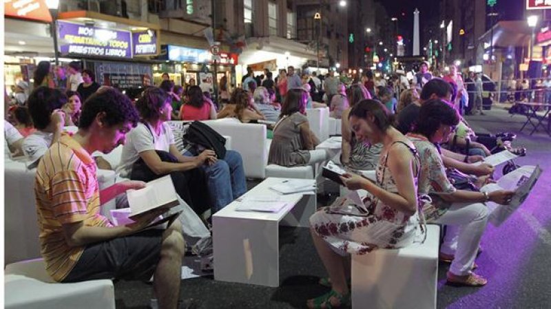 Se viene la 10° edición de la Noche de la Librerías