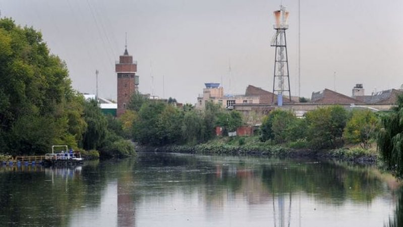 Acumar autorizó el vertido de sustancias que estaban prohibidas