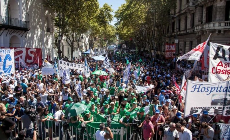 Unidad contra el ajuste y los despidos