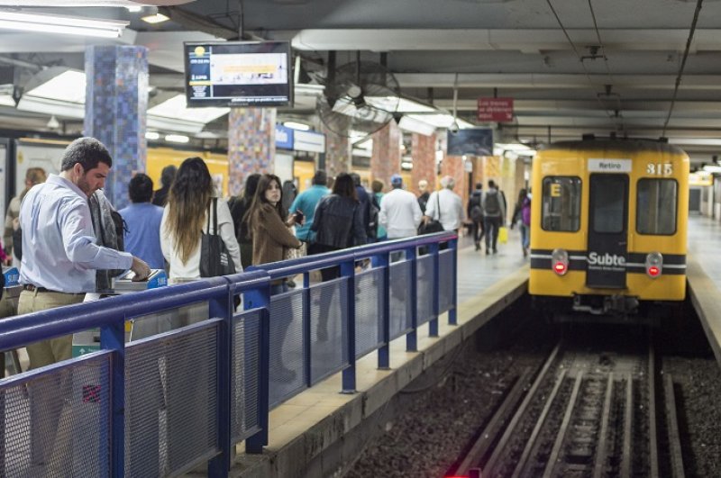 La Justicia frenó el tarifazo en el subte