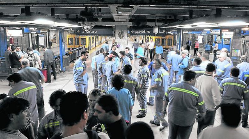 La Justicia ordenó incluir a los metrodelegados en la discusión paritaria