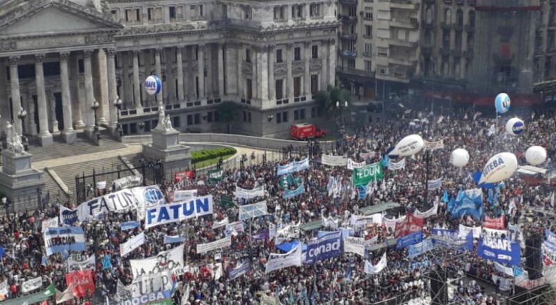 Movilización en rechazo a un Presupuesto a medida del FMI