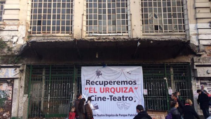 Demandan a la Asamblea que salvo al Cine Teatro Urquiza