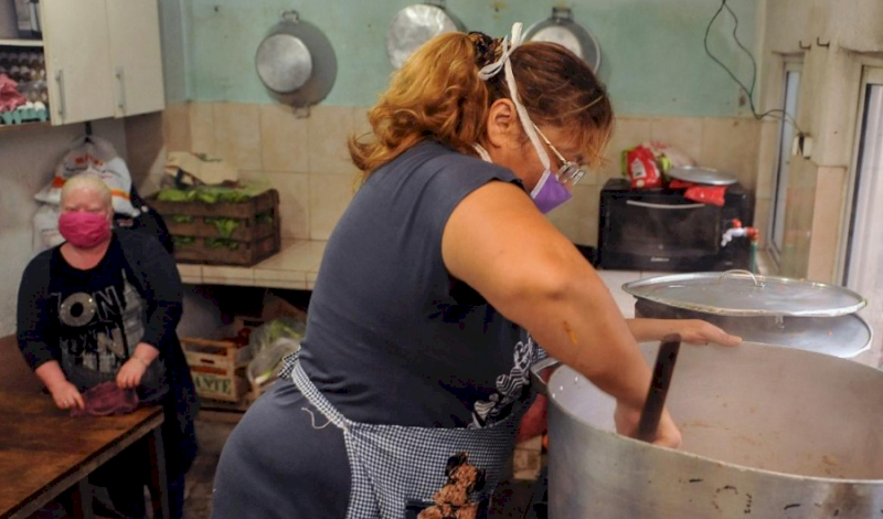 Un reconocimiento para las trabajadoras de comedores populares