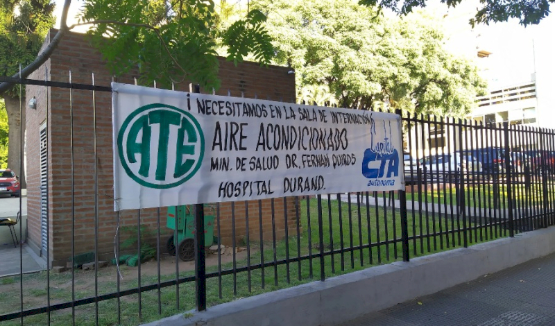 Trabajadores de la salud marchan contra el vaciamiento