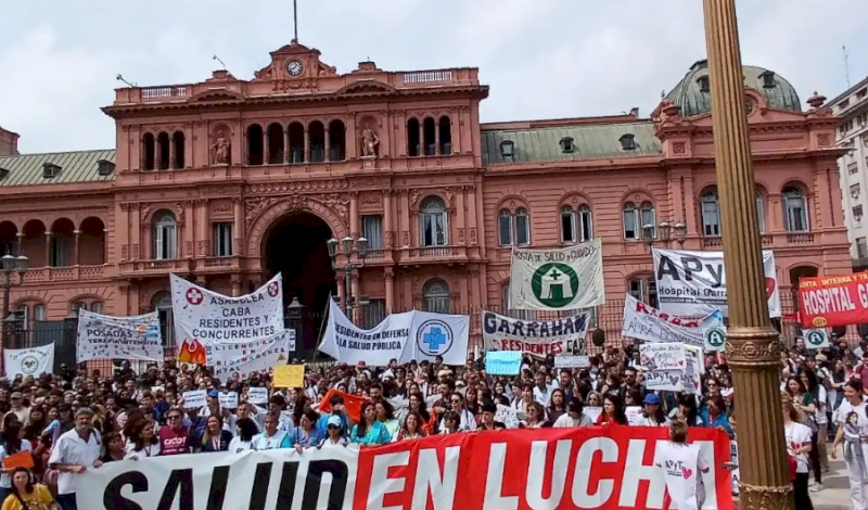Trabajadores del Garrahan paran por 48 horas