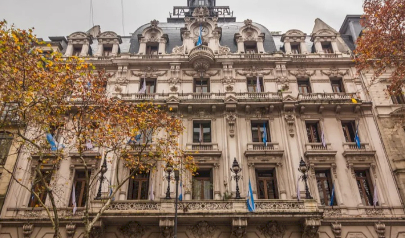 La Ciudad recuperó el histórico edificio de La Prensa
